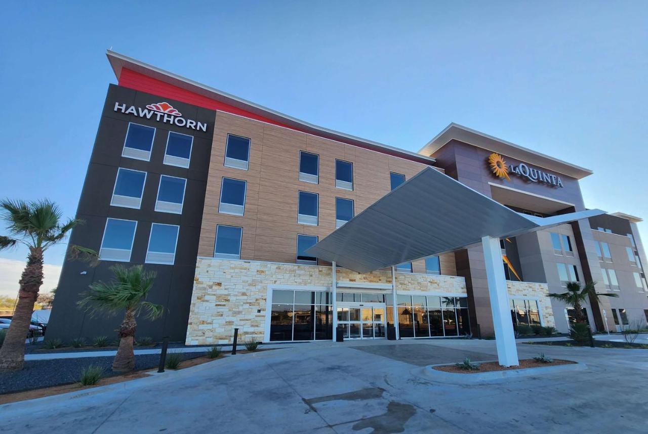 La Quinta Inn & Suites By Wyndham Del Rio Ngoại thất bức ảnh