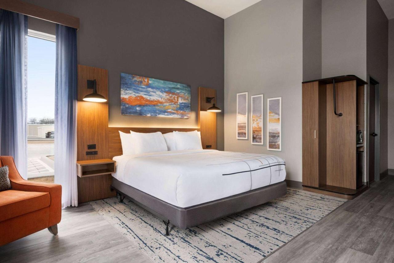La Quinta Inn & Suites By Wyndham Del Rio Ngoại thất bức ảnh