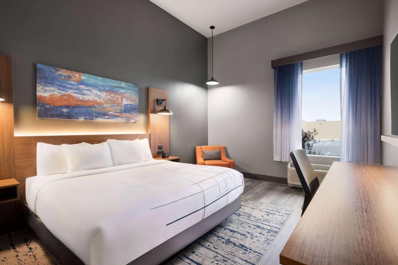 La Quinta Inn & Suites By Wyndham Del Rio Ngoại thất bức ảnh