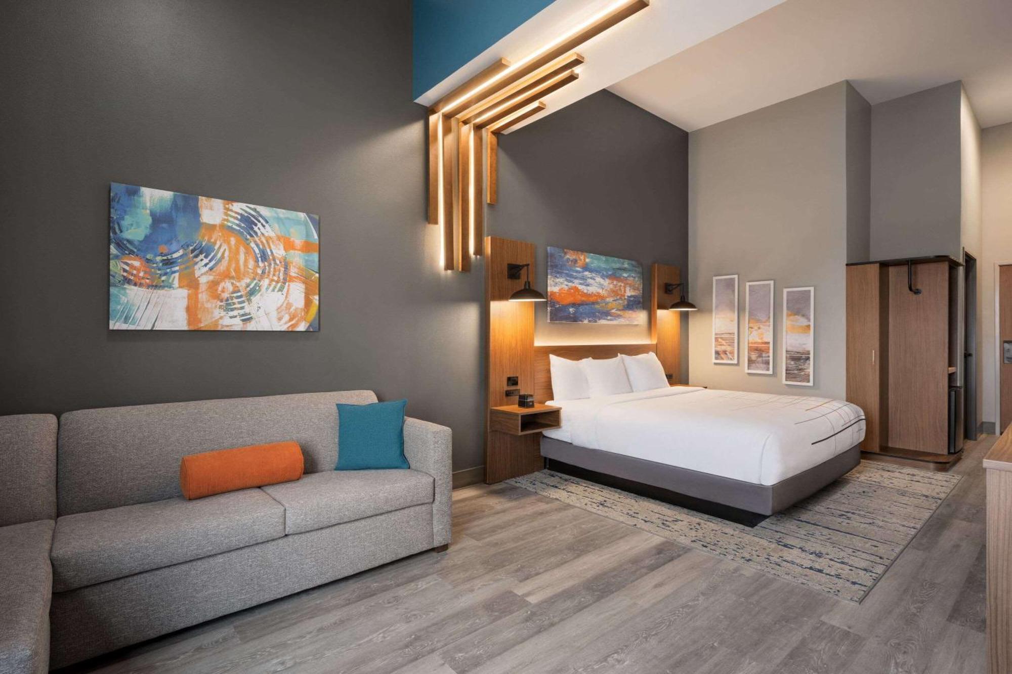 La Quinta Inn & Suites By Wyndham Del Rio Ngoại thất bức ảnh